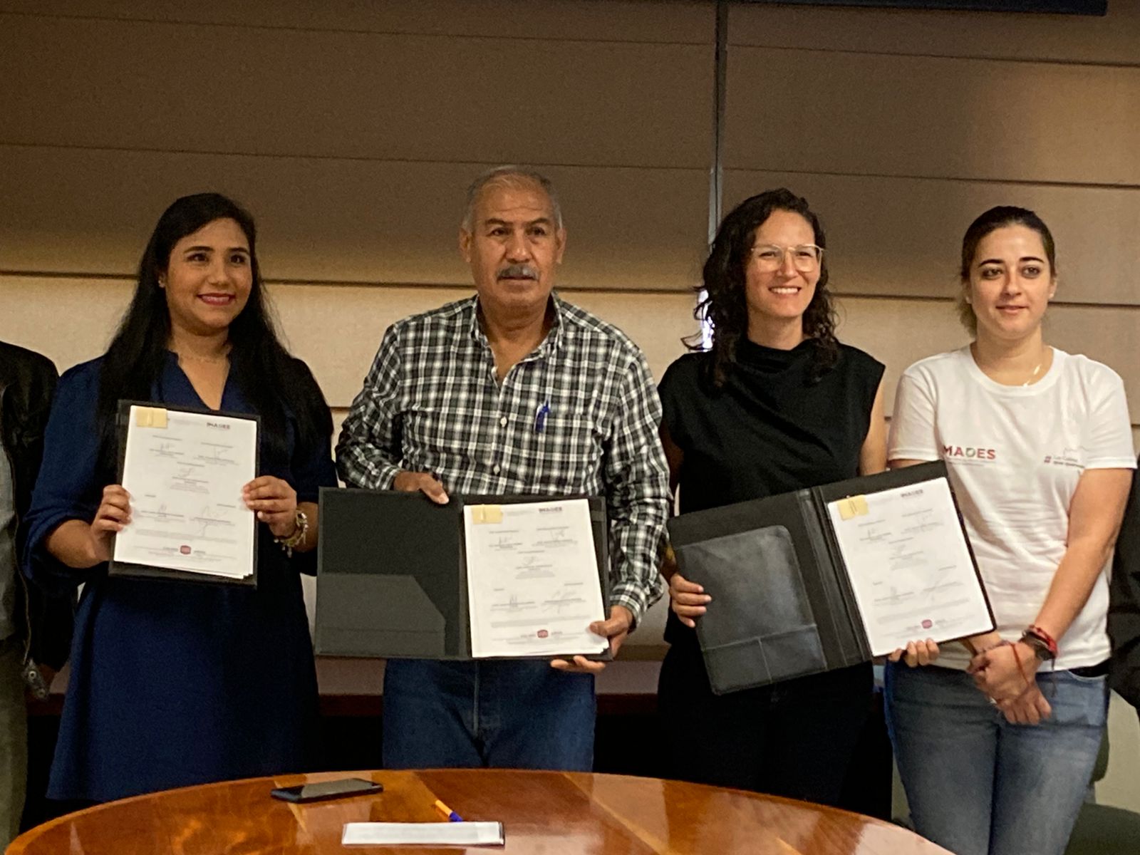 Imades y Secretaría de Educación firman acuerdo para realizar actividades a favor del medio ambiente